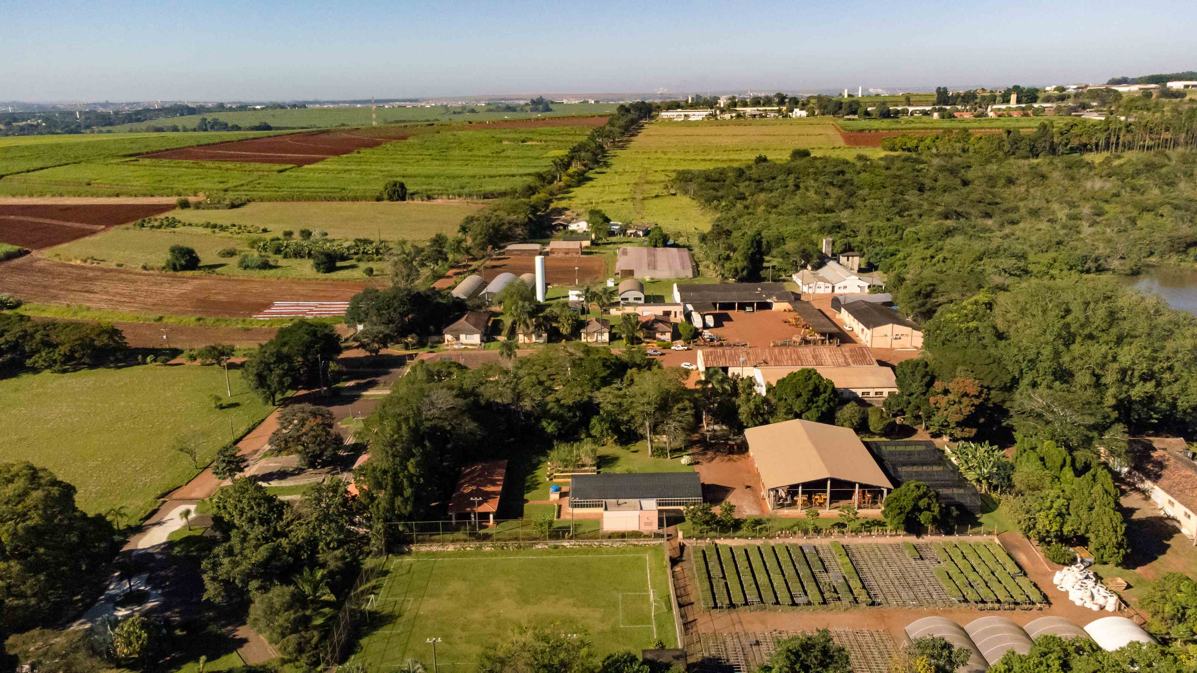 Edital 004/2026 - Operador de máquinas agrícolas: processo seletivo para atuação em Araras