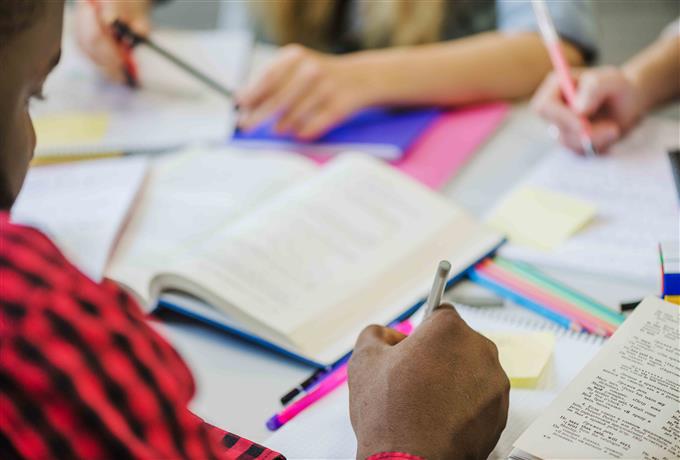 Edital 006/2026 – Cursinho pré-vestibular: processo seletivo tem novo cronograma