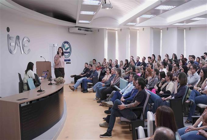 FAI UFSCar realiza palestra sobre importância do cuidado com saúde mental